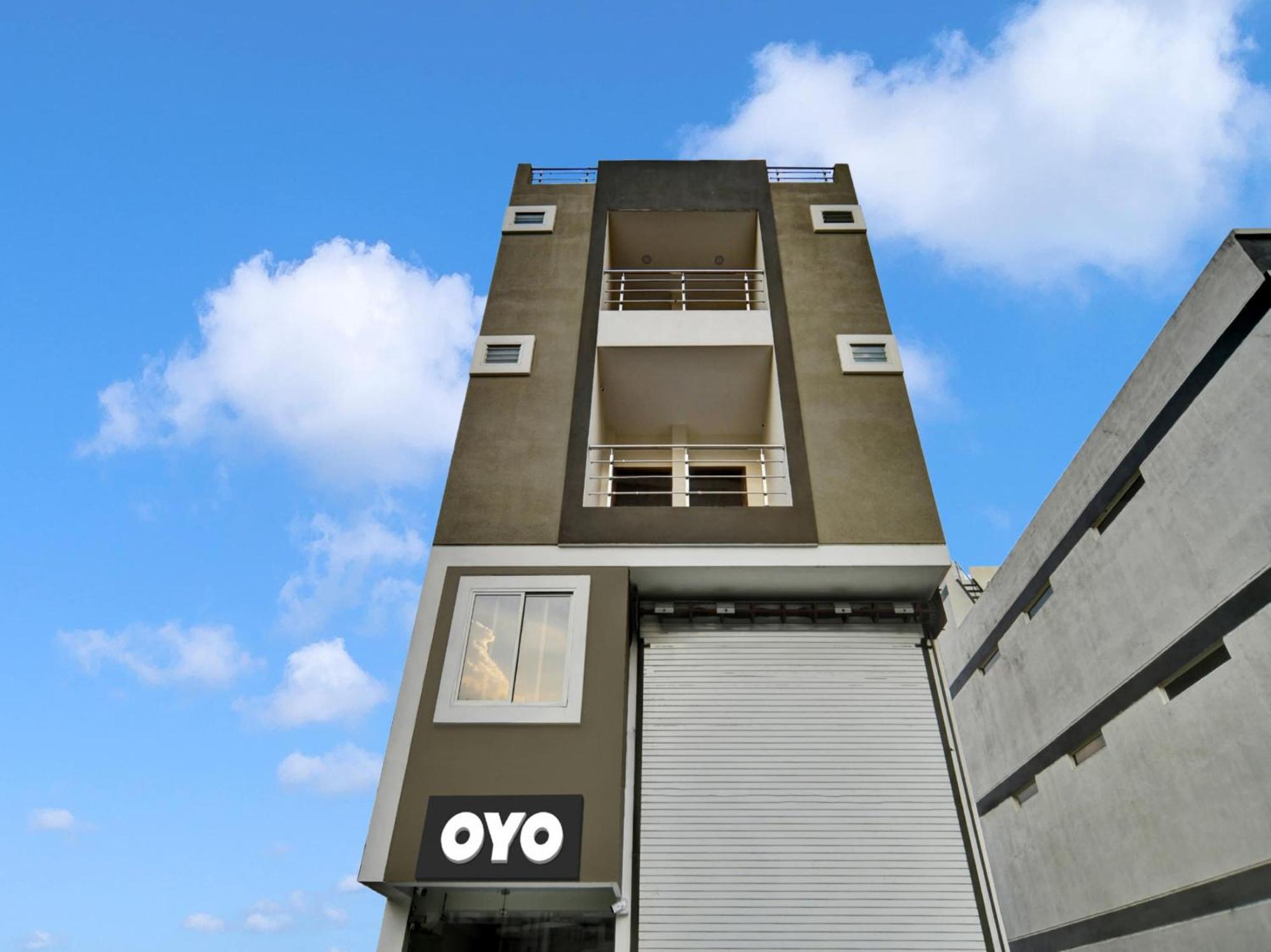 Oyo Hotel Dr Greens Indore Luaran gambar